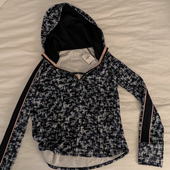 Abercrombie and Fitch athletic quarter zip hoodie - Picture 1 of 3